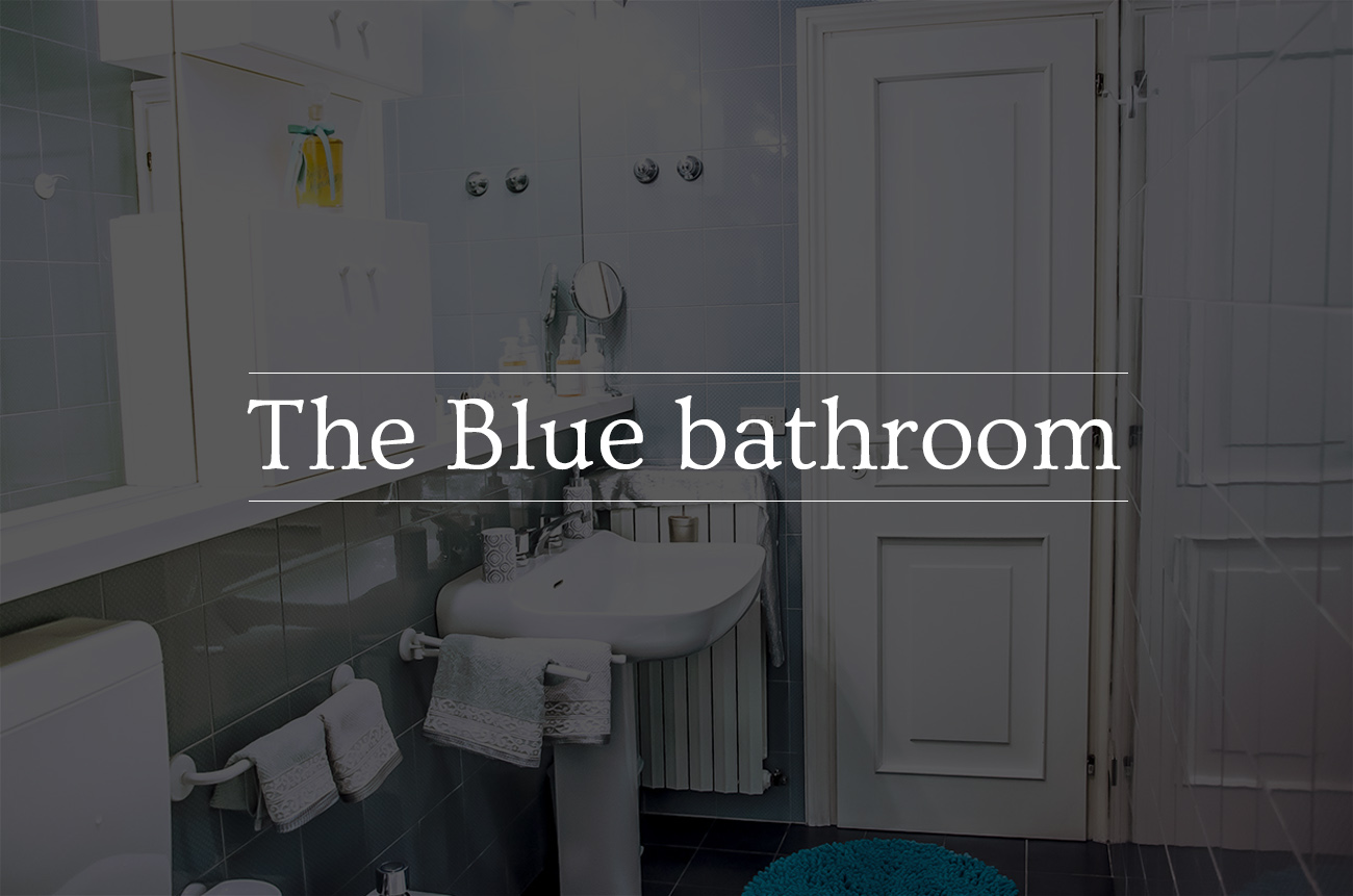 The-Blue-bathroom-bijouhouse_scritta